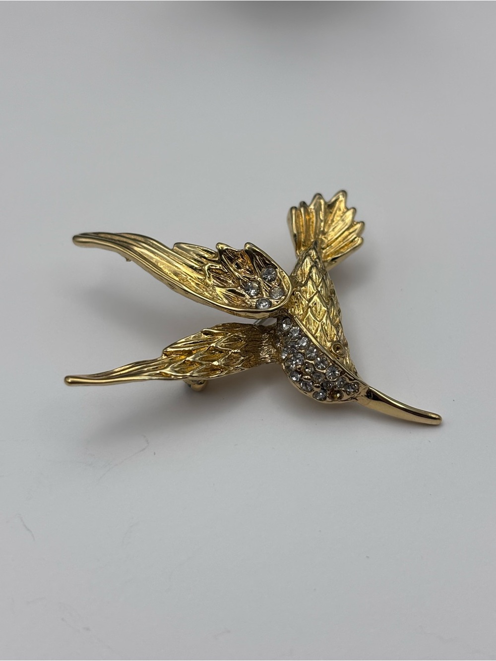 Vintage Gold Tone Rhinestone Hummingbird Brooch - Picture 6 of 12